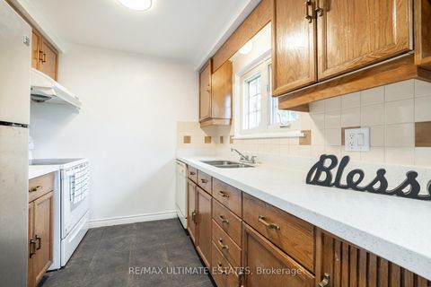 Photo 20 at 37 Boundy Crescent, L'Amoreaux, Toronto