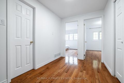 Photo 23 at 37 Boundy Crescent, L'Amoreaux, Toronto