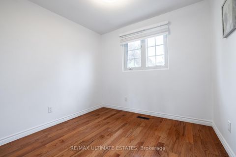 Photo 25 at 37 Boundy Crescent, L'Amoreaux, Toronto