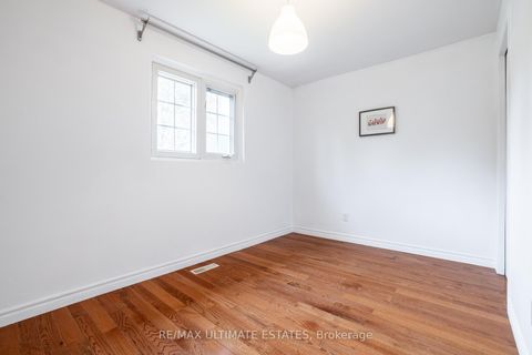 Photo 26 at 37 Boundy Crescent, L'Amoreaux, Toronto