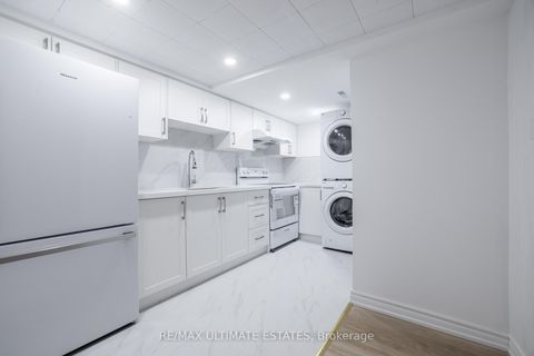 Photo 34 at 37 Boundy Crescent, L'Amoreaux, Toronto