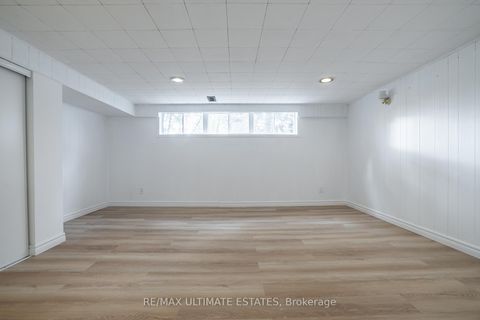 Photo 35 at 37 Boundy Crescent, L'Amoreaux, Toronto