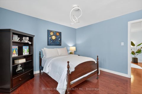 Photo 23 at 351 Kirby Crescent, Glenway Estates, Newmarket