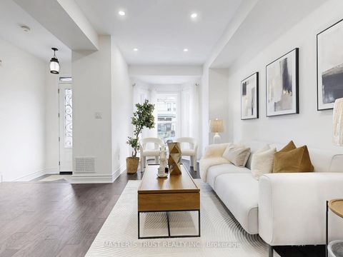 Photo 2 at 420 ossington Avenue, Bellwoods, Toronto