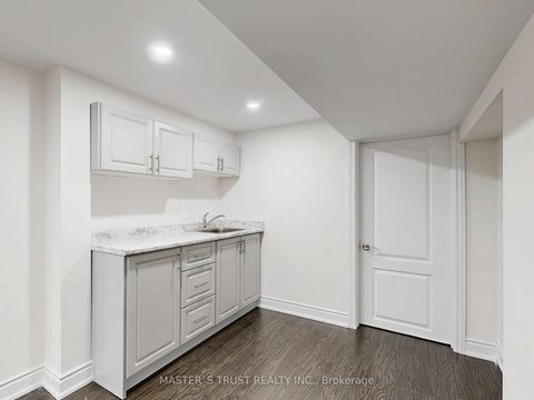 Photo 24 at 420 ossington Avenue, Bellwoods, Toronto