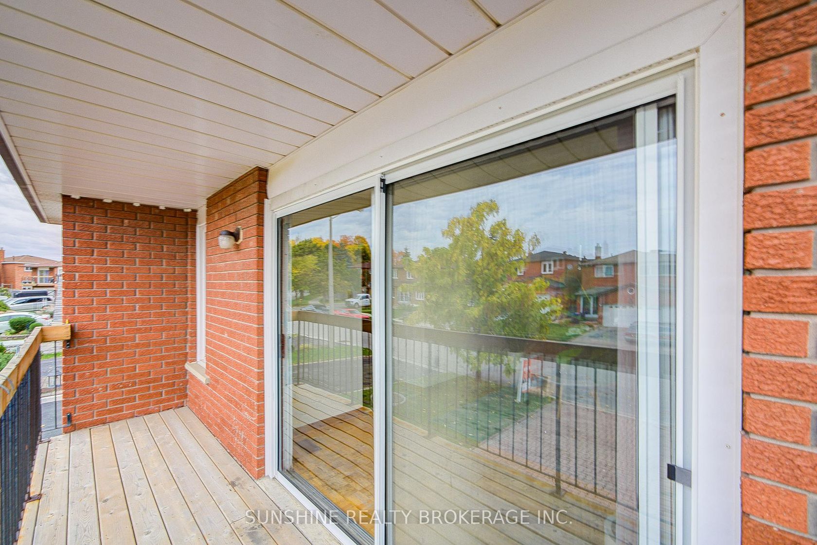 Photo 8 at 141 Burnt Bark Drive, Steeles, Toronto Photo 8 at 141 Burnt Bark Drive, Steeles, Toronto