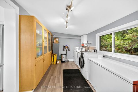 Photo 4 at 1031 Wisker Avenue, Lefroy, Innisfil Photo 4 at 1031 Wisker Avenue, Lefroy, Innisfil