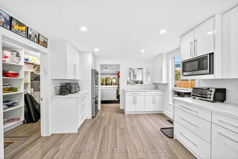 Photo 8 at 1031 Wisker Avenue, Lefroy, Innisfil