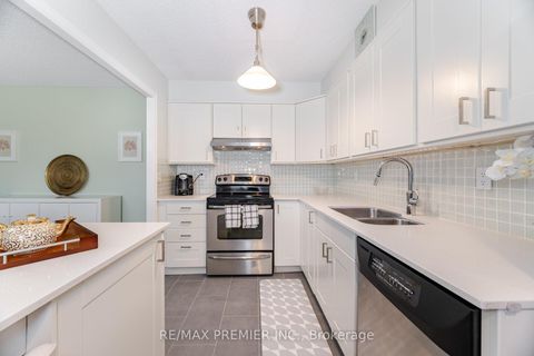 Photo 8 at 1905 - 270 Scarlett Road, Smythe, Toronto