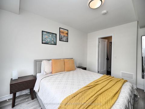 Photo 19 at #338 - 349 Wheat Boom Drive, JM Joshua Meadows, Oakville