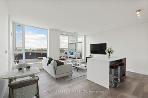 Photo 3 at 907 - 6 David Eyer Road, Rural Richmond Hill, Richmond Hill