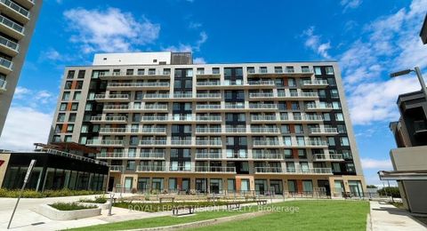 Photo 18 at 907 - 6 David Eyer Road, Rural Richmond Hill, Richmond Hill