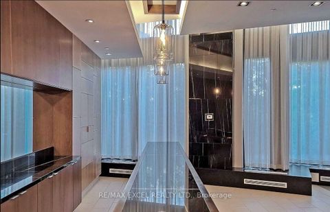 Photo 9 at 711 - 160 Vanderhoof Avenue, Thorncliffe Park, Toronto