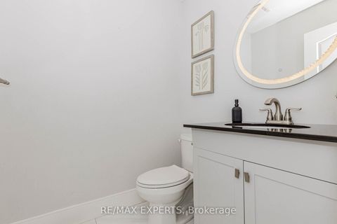 Photo 19 at 193 Fairlane Crescent, Vellore Village, Vaughan