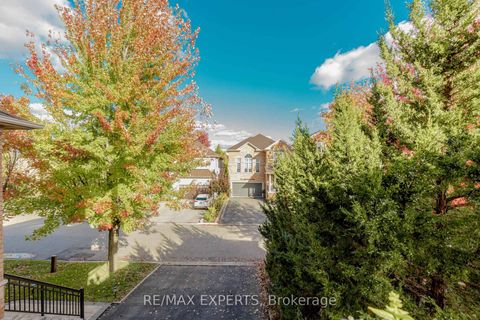 Photo 21 at 193 Fairlane Crescent, Vellore Village, Vaughan