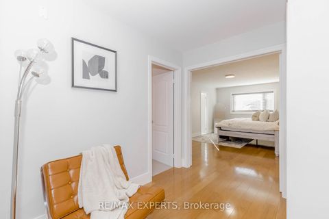 Photo 23 at 193 Fairlane Crescent, Vellore Village, Vaughan