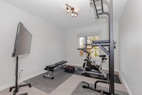 Photo 34 at 193 Fairlane Crescent, Vellore Village, Vaughan