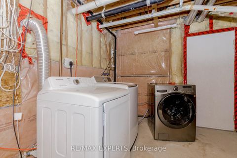 Photo 44 at 193 Fairlane Crescent, Vellore Village, Vaughan