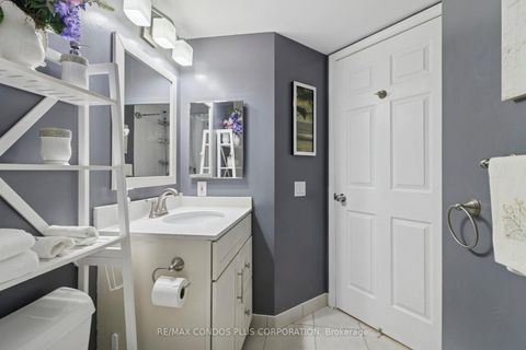 Photo 7 at 708 - 30 Harrison Garden Boulevard, Willowdale East, Toronto