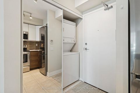 Photo 10 at 708 - 30 Harrison Garden Boulevard, Willowdale East, Toronto