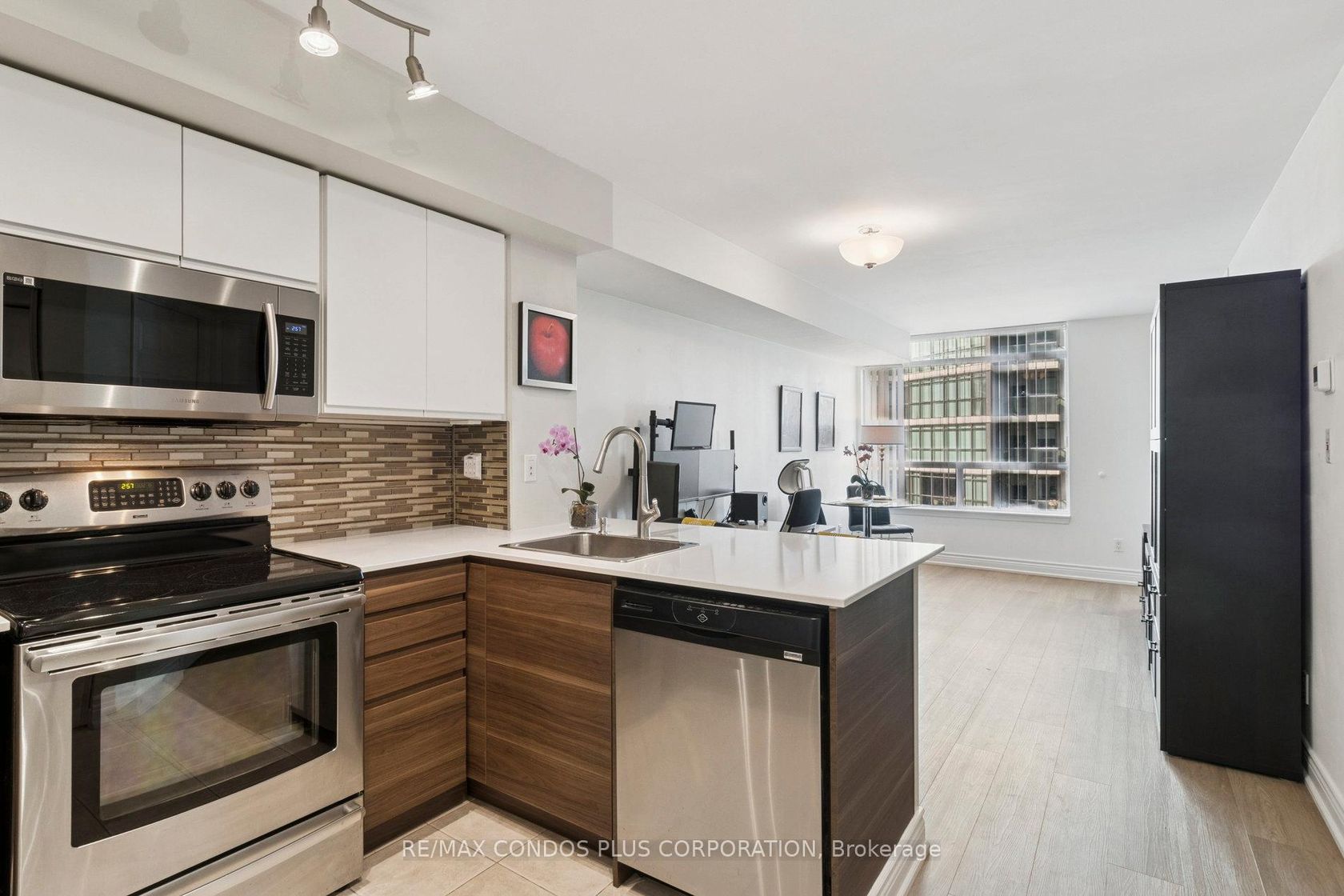708 - 30 Harrison Garden Boulevard, Willowdale East, Toronto 