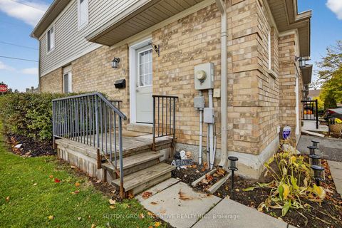 Photo 2 at 1 - 430 Mapleview Drive E, Painswick South, Barrie