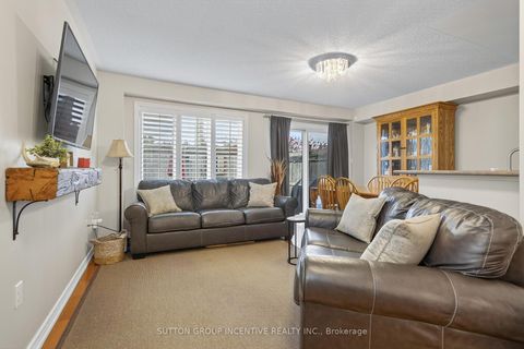 Photo 10 at 1 - 430 Mapleview Drive E, Painswick South, Barrie
