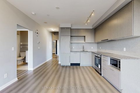 Photo 11 at Ph104 - 435 Richmond Street W, Waterfront Communities C1, Toronto