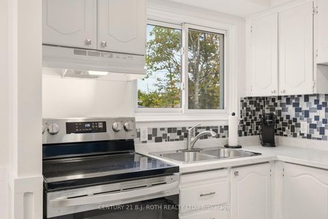 Photo 8 at 4 - 235 Steel Street, Codrington, Barrie