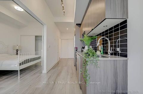 Photo 3 at 4406 - 395 Bloor Street E, North St. James Town, Toronto