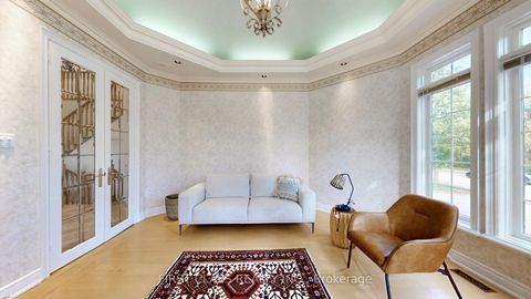 Photo 6 at 116 Kinloch Crescent, Maple, Vaughan