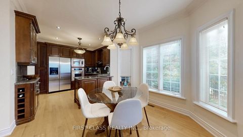 Photo 13 at 116 Kinloch Crescent, Maple, Vaughan