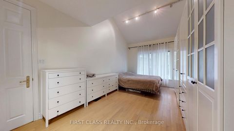 Photo 20 at 116 Kinloch Crescent, Maple, Vaughan