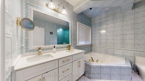 Photo 22 at 116 Kinloch Crescent, Maple, Vaughan