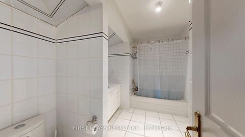 Photo 27 at 116 Kinloch Crescent, Maple, Vaughan