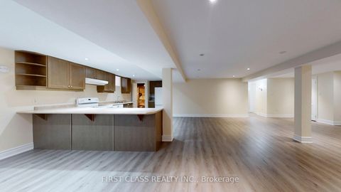 Photo 30 at 116 Kinloch Crescent, Maple, Vaughan