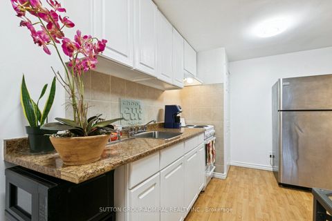 Photo 25 at 305 - 88 Charles Street, Yonge Corridor, Toronto