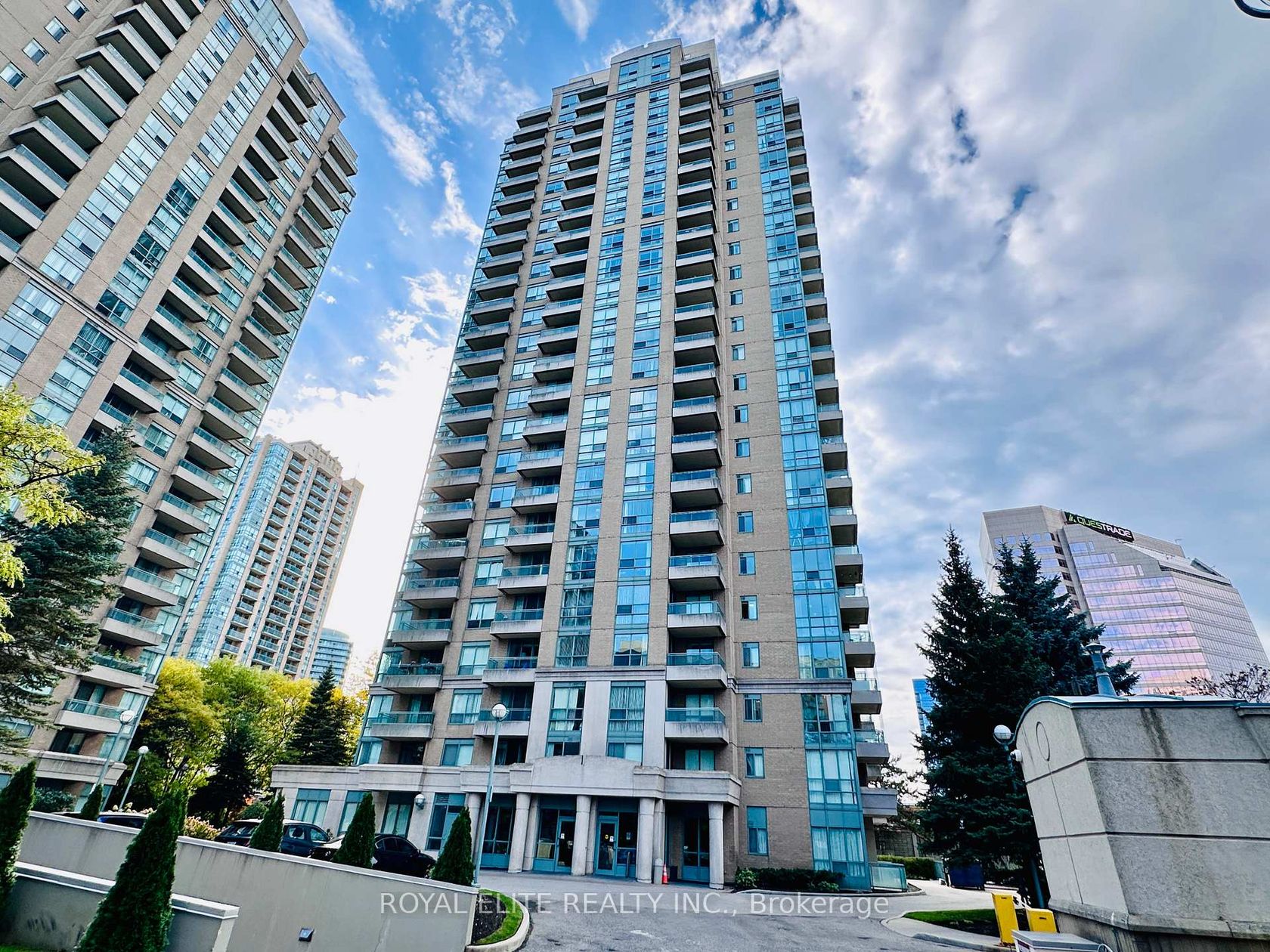 2001 - 1 Pemberton Avenue, Newtonbrook East, Toronto  by Loree Meneguzzi Real Estate 2001 - 1 Pemberton Avenue, Newtonbrook East, Toronto