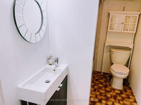Photo 30 at 58 Marathon Crescent, Newtonbrook West, Toronto