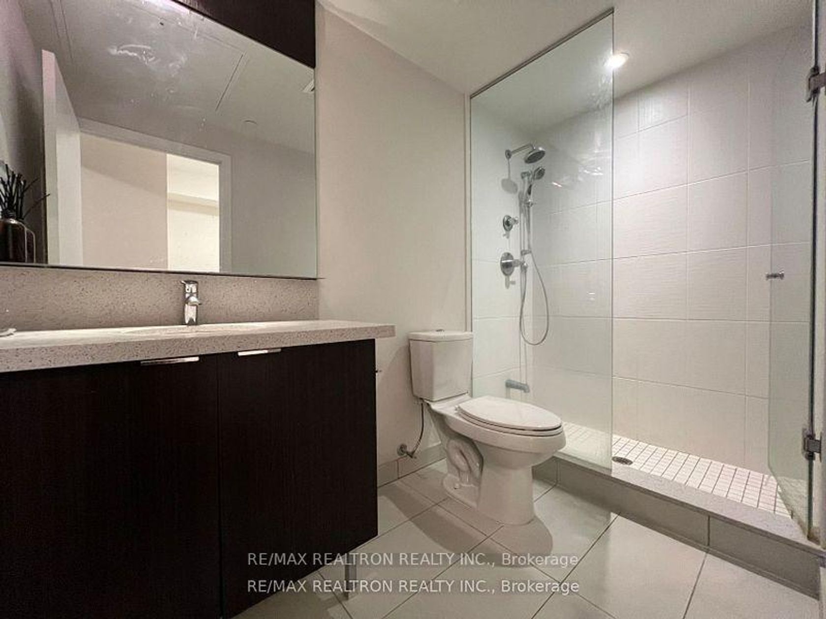 Photo 13 at 3712 - 21 Widmer Street, Waterfront Communities C1, Toronto Photo 13 at 3712 - 21 Widmer Street, Waterfront Communities C1, Toronto