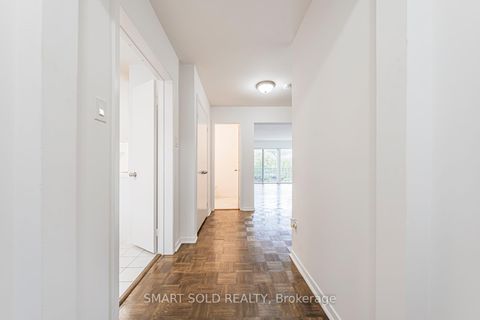 Photo 5 at 26 Anvil Mill Way, Windfields, Toronto