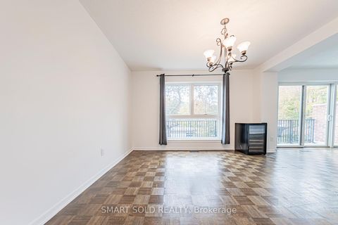 Photo 9 at 26 Anvil Mill Way, Windfields, Toronto