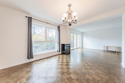 Photo 11 at 26 Anvil Mill Way, Windfields, Toronto