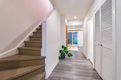 Photo 3 at 314 Sprucewood Court, L'Amoreaux, Toronto