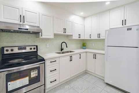 Photo 5 at 314 Sprucewood Court, L'Amoreaux, Toronto