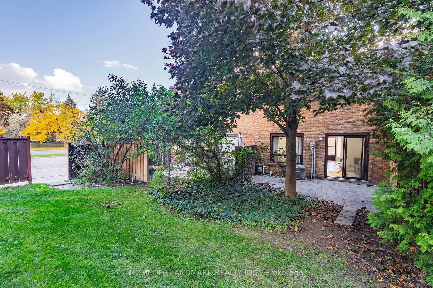 Photo 23 at 314 Sprucewood Court, L'Amoreaux, Toronto Photo 23 at 314 Sprucewood Court, L'Amoreaux, Toronto