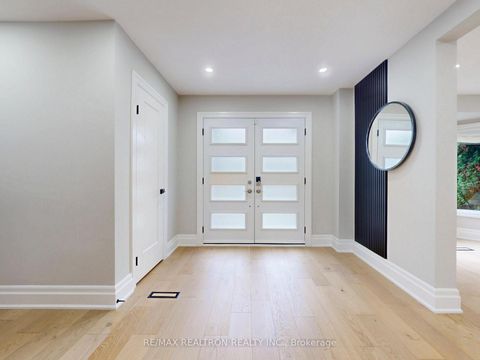 Photo 3 at 19 Timpson Drive, Aurora Highlands, Aurora