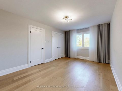 Photo 36 at 19 Timpson Drive, Aurora Highlands, Aurora