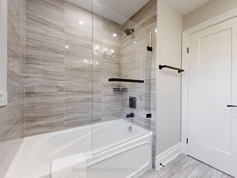 Photo 38 at 19 Timpson Drive, Aurora Highlands, Aurora