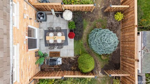 Photo 17 at 16 - 6400 Lawrence Avenue E, Rouge E10, Toronto